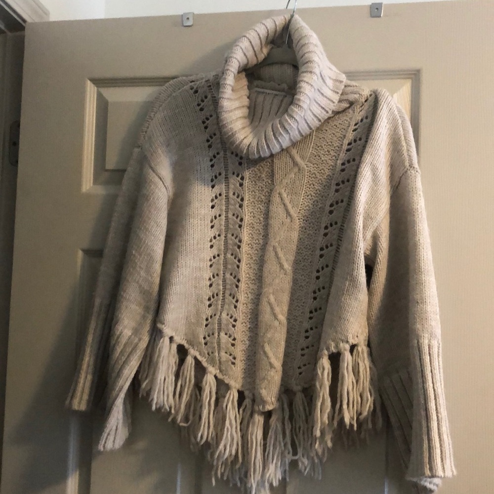 Light gray fringe sweater with turtleneck